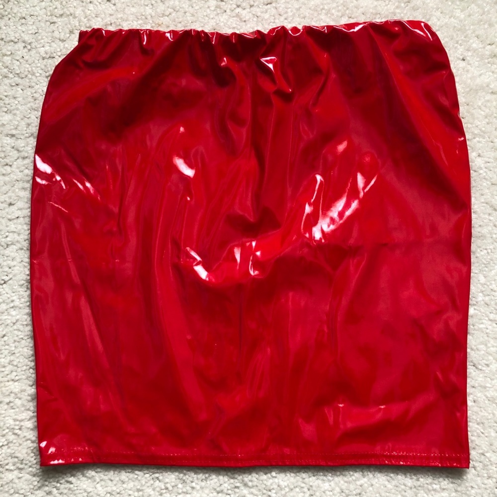 Red body-con mini skirt